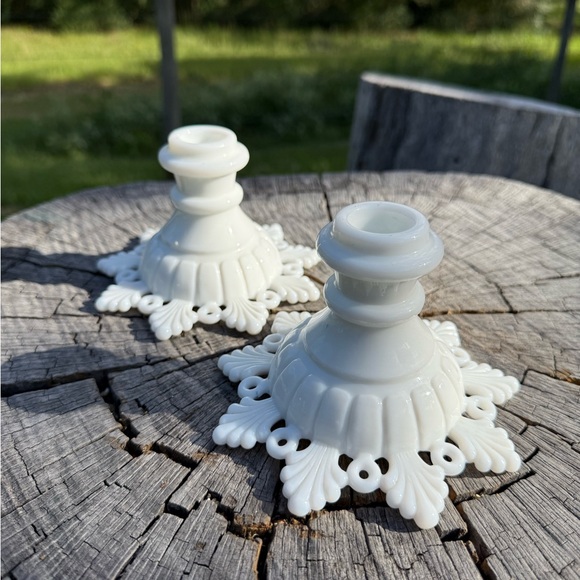 Pair of Beautiful Vintage Westmoreland Milk Glass Candleholders - Picture 3 of 4